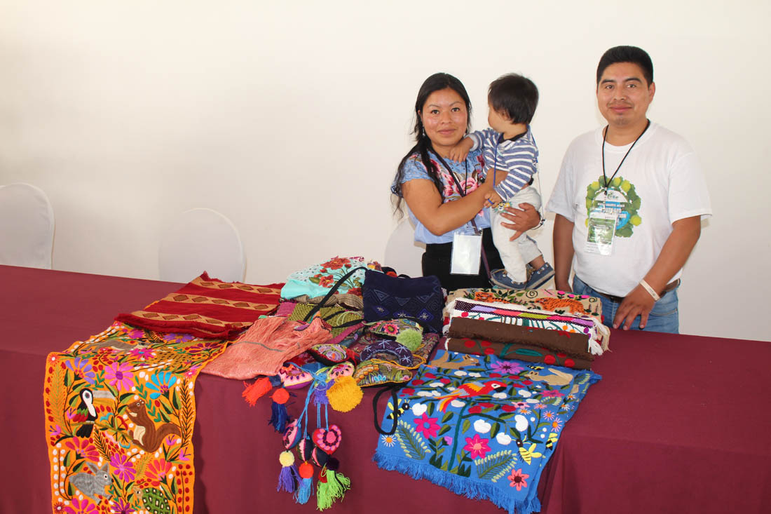 Display of handmade products created by an indigenous community in Chiapas