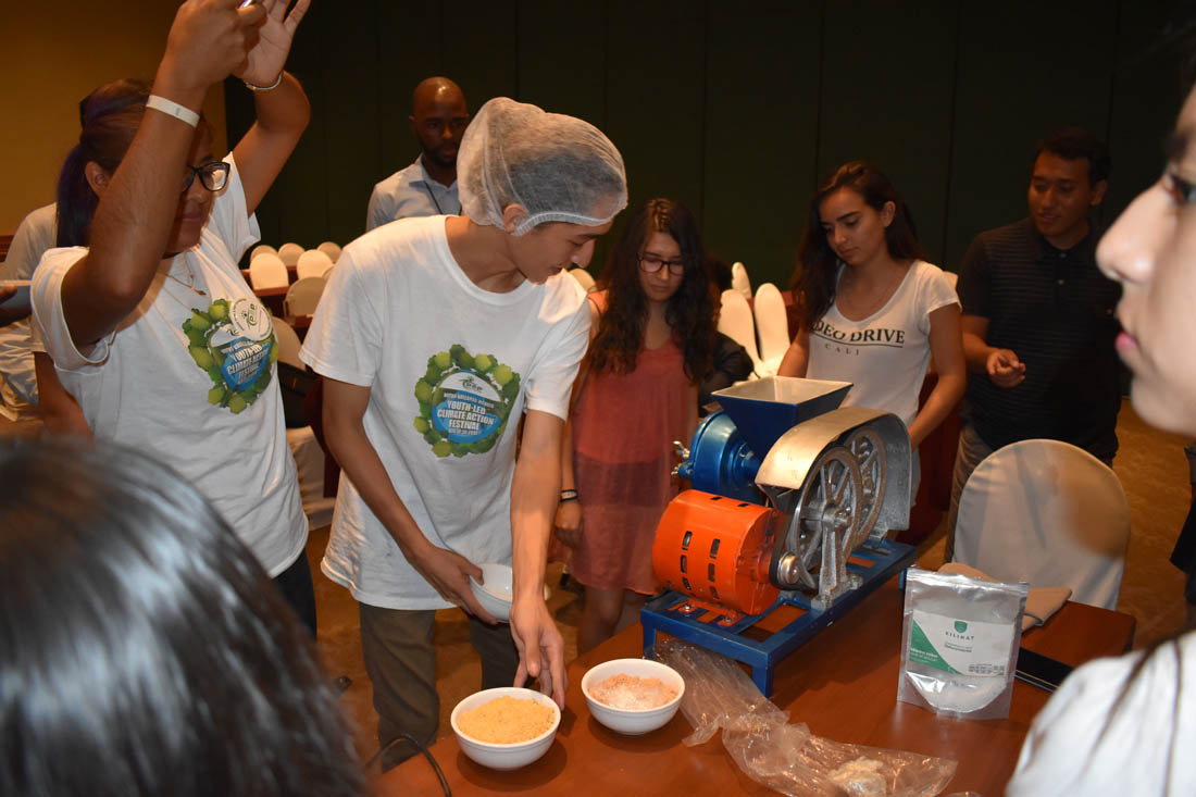 Workshop by Universidad de Guadalajara on producing homemade chocolates and mazapan