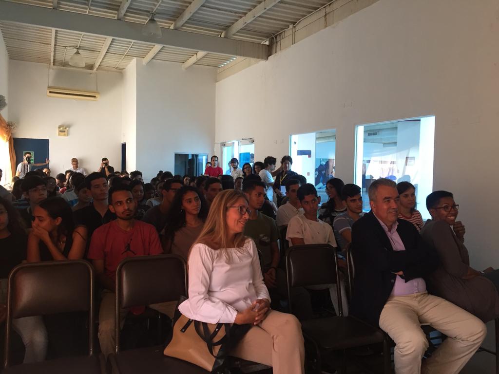 Participants gathered at Colegio Santa Rosa during the launch of the POP Movement in Venezuela