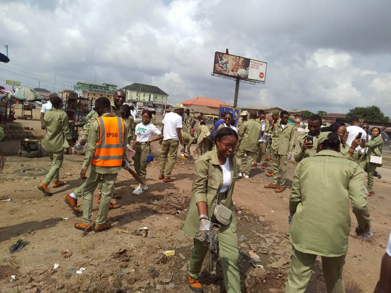 A cleanup with NYSC members